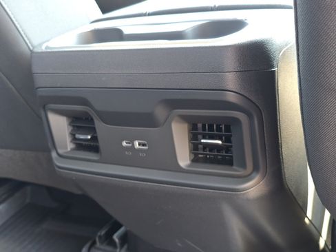 Used 2025 Chevrolet Silverado 1500 LT Trail Boss w/ Convenience Package II AWD/4WD image 33