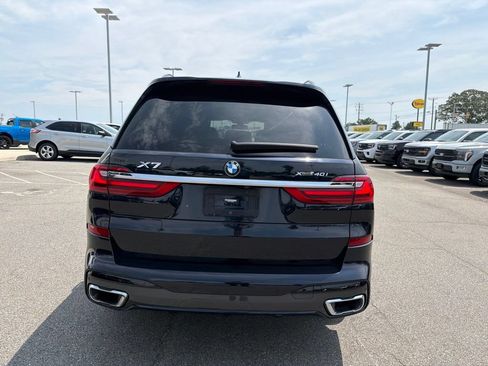 Used 2022 BMW X7 xDrive40i w/ M Sport Package AWD/4WD image 10