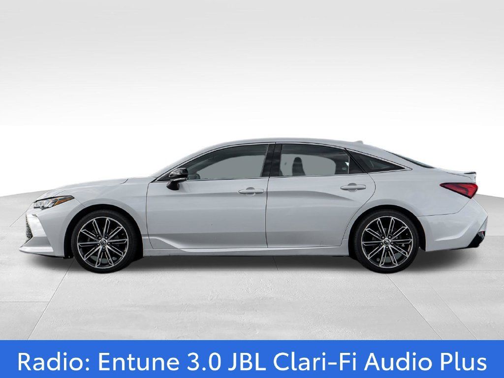 Used 2019 Toyota Avalon XSE w/ All Weather Liner Package FWD image 4