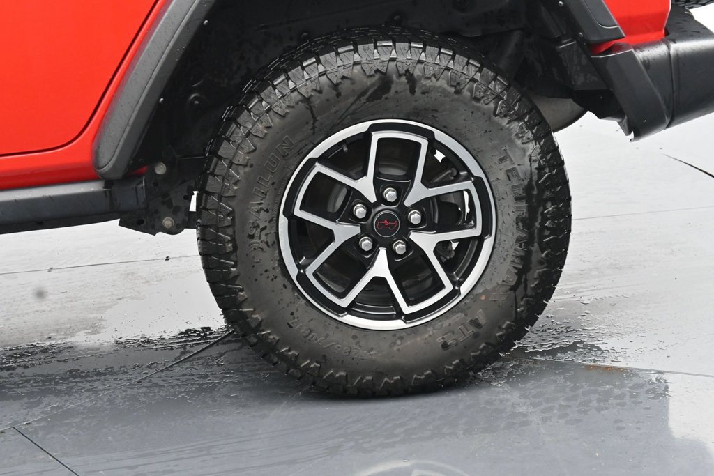 Used 2024 Jeep Wrangler Unlimited Rubicon AWD/4WD image 13