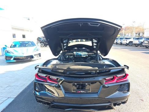 Used 2025 Chevrolet Corvette Stingray w/ Z51 Performance Package image 11