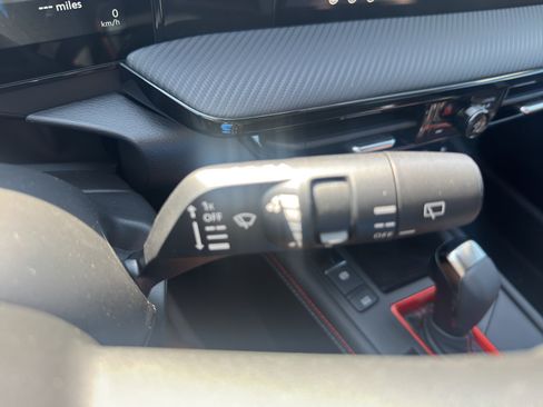 New 2026 Nissan Kicks SR FWD image 27