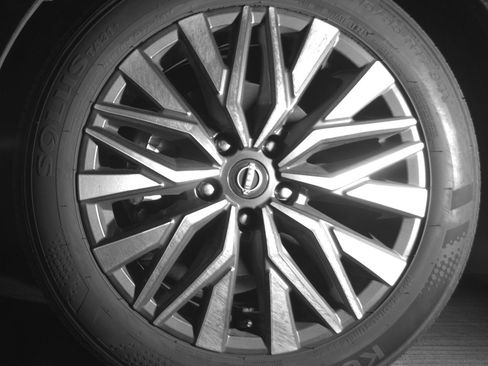 Used 2025 Nissan Altima 2.5 SV FWD image 12