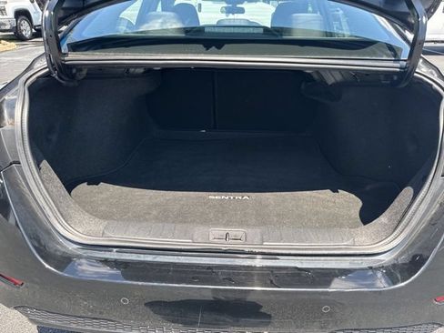 Used 2023 Nissan Sentra SV FWD image 12