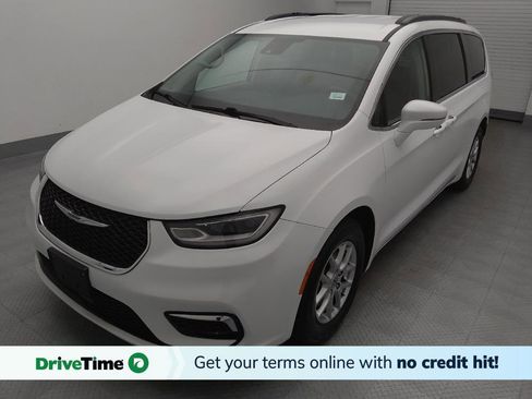 Used 2022 Chrysler Pacifica Touring-L image 1