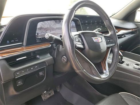Used 2021 Cadillac Escalade ESV Premium Luxury image 8