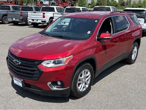 Used 2019 Chevrolet Traverse LT w/ LPO, Black Accent Package AWD/4WD image 33