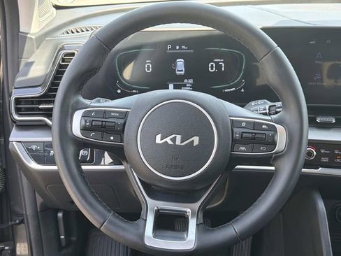 Used 2023 Kia Sportage EX AWD/4WD image 19