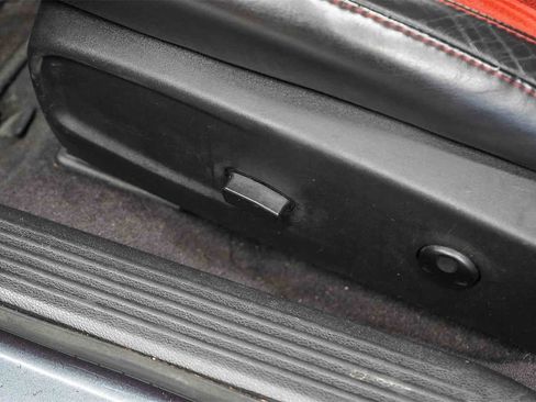 Used 2017 Dodge Challenger GT w/ GT Interior Package image 22