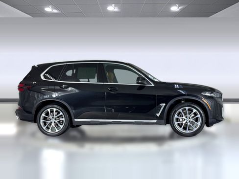 Certified 2024 BMW X5 sDrive40i w/ Parking Assistance Package RWD image 8