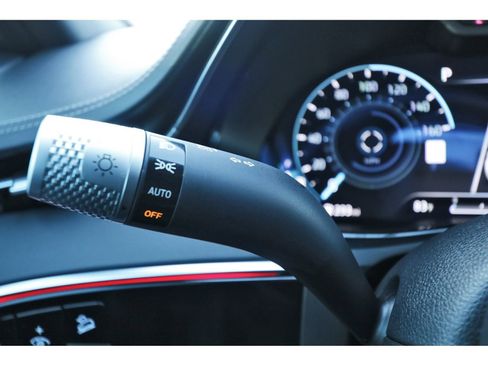 Used 2025 Genesis GV70 2.5T Sport Prestige w/ Sport Prestige Package image 19