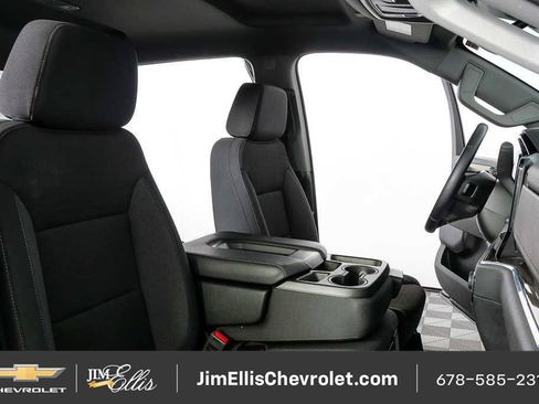 Certified 2025 Chevrolet Silverado 1500 LT AWD/4WD image 21