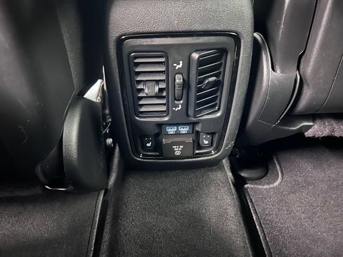 Used 2019 Dodge Durango GT AWD/4WD image 29
