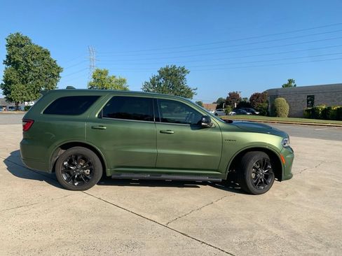 Used 2021 Dodge Durango R/T w/ Blacktop Package AWD/4WD image 12
