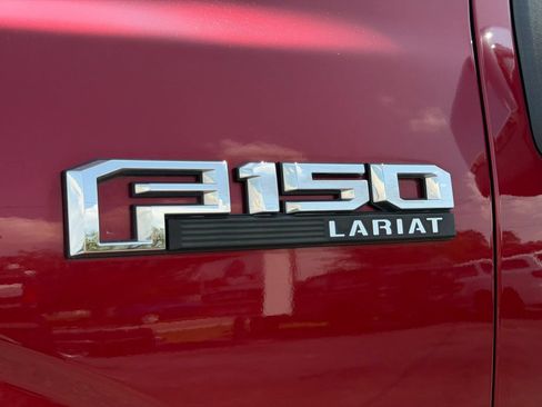 Used 2016 Ford F150 Lariat w/ Equipment Group 502A Luxury AWD/4WD image 11