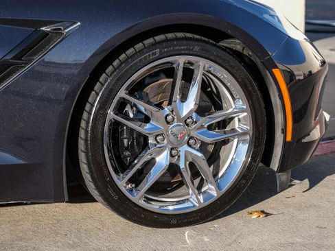 Used 2014 Chevrolet Corvette Stingray Convertible w/ 3LT Preferred Equipment Group image 44