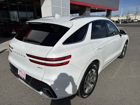Used 2025 Genesis GV70 2.5T image 4