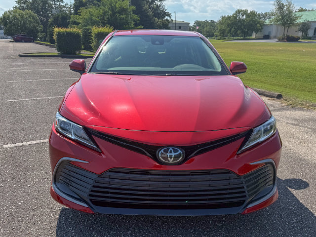 Used 2024 Toyota Camry LE FWD image 10