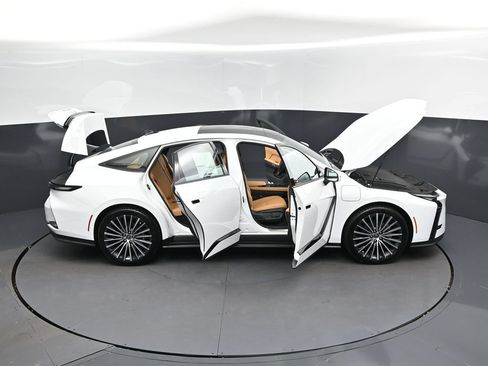 New 2026 Lexus ES 350e FWD image 48