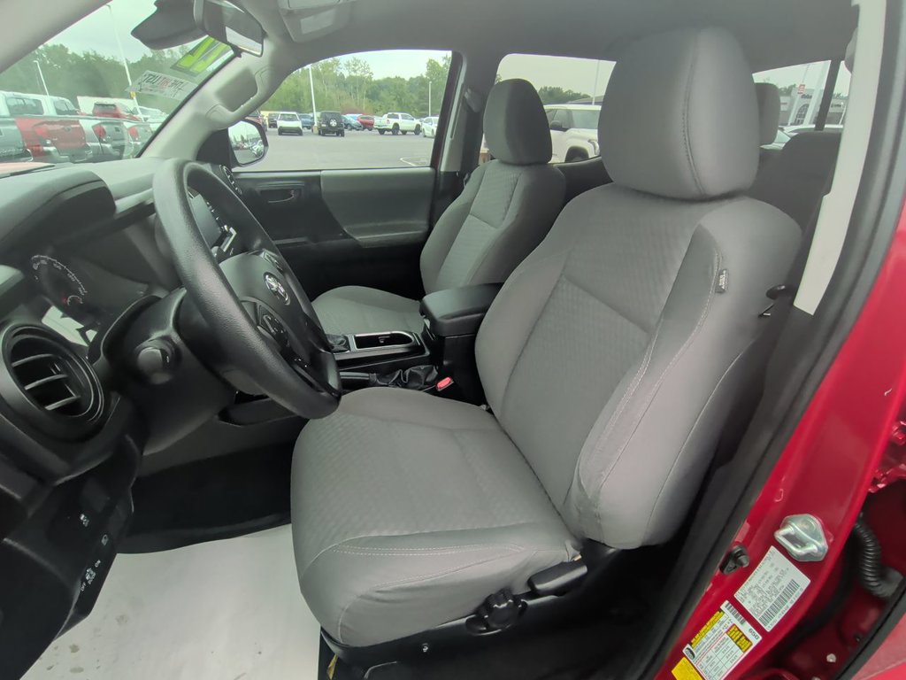 Used 2022 Toyota Tacoma SR AWD/4WD image 17