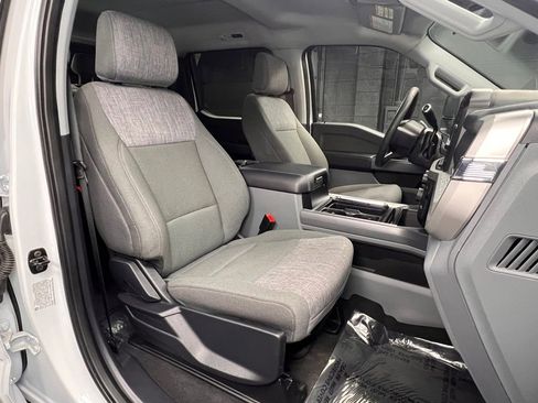 Used 2025 Ford F350 XLT image 5