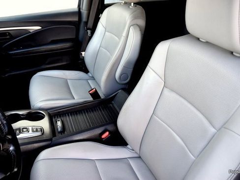 Used 2022 Honda Passport EX-L image 8