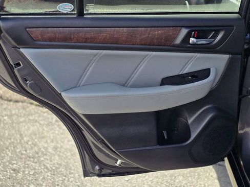 Used 2019 Subaru Outback 2.5i Limited image 18