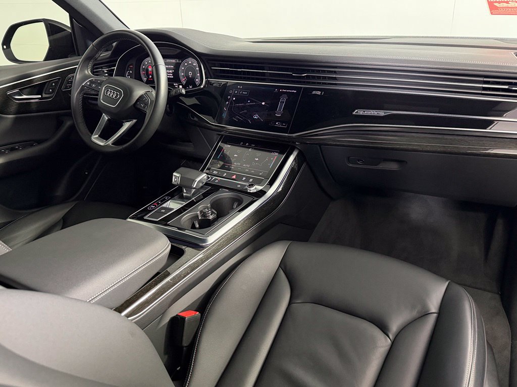 Used 2025 Audi Q8 Premium w/ Black Optic Package AWD/4WD image 16