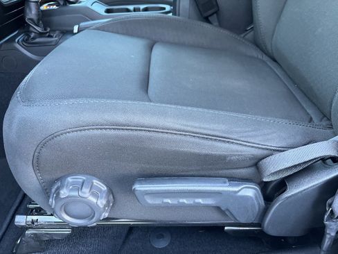 Used 2023 Jeep Wrangler Willys image 30