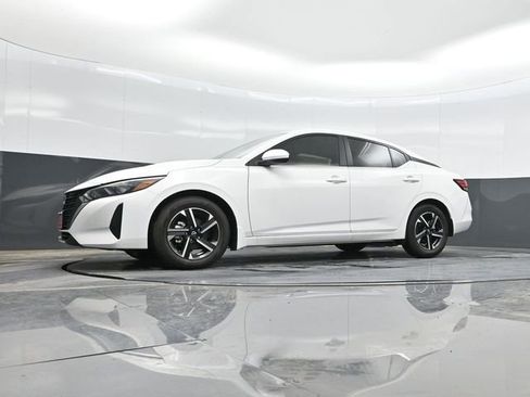 Used 2025 Nissan Sentra SV w/ All-Weather Package image 41