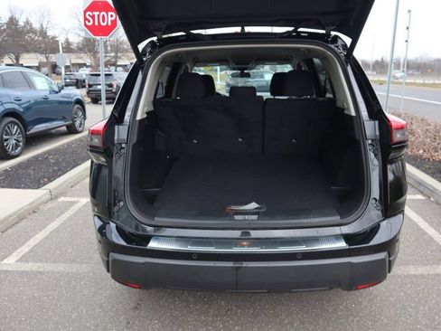 Certified 2025 Nissan Rogue SV AWD/4WD image 30