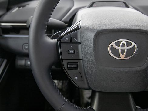 Certified 2026 Toyota bZ AWD/4WD image 25
