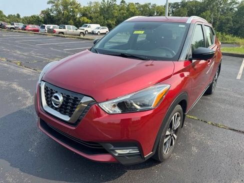 Used 2019 Nissan Kicks SR w/ SR Premium Package FWD image 7