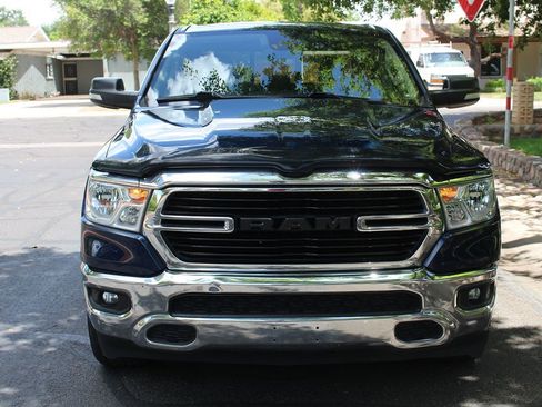Used 2019 RAM 1500 Big Horn AWD/4WD image 4