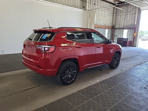 Used 2022 Jeep Compass Limited AWD/4WD image 2