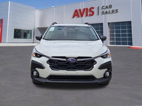 Used 2025 Subaru Crosstrek 2.0i Premium AWD/4WD image 2