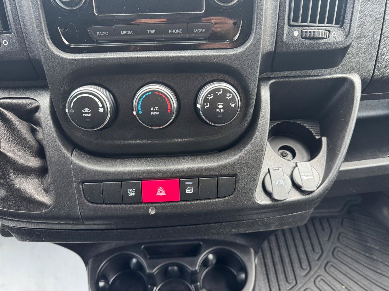Used 2021 RAM ProMaster 3500 FWD image 12