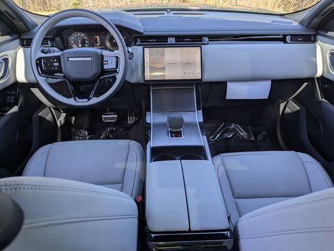 New 2026 Land Rover Range Rover Velar Dynamic SE image 21