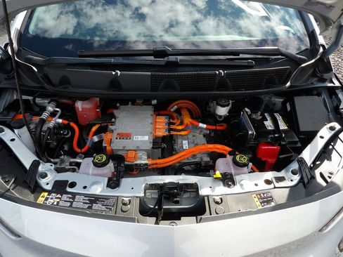 Used 2023 Chevrolet Bolt LT w/ Infotainment Package image 28