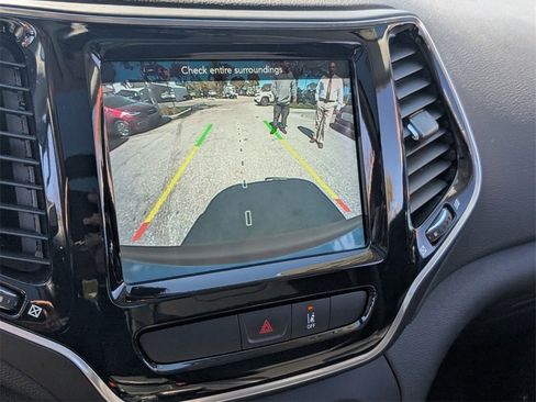 Certified 2022 Jeep Cherokee Limited image 24