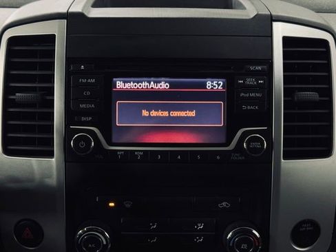 Used 2018 Nissan Frontier S image 28