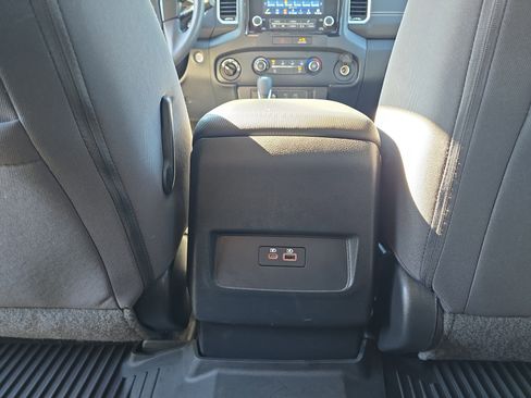 Used 2022 Nissan Frontier SV w/ Technology Package AWD/4WD image 28
