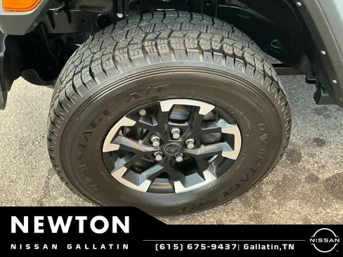 Used 2024 Jeep Wrangler Unlimited Rubicon 4xe AWD/4WD image 25