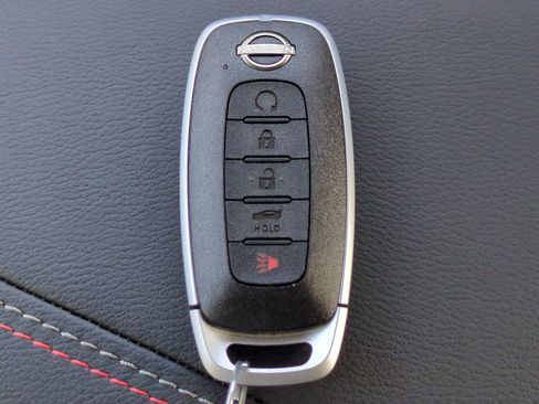 New 2026 Nissan Sentra SR w/ Floor Mat Package FWD image 25