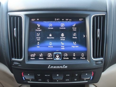 Used 2017 Maserati Levante S image 28