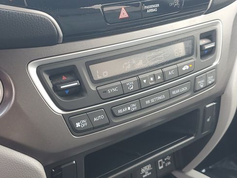 Used 2021 Honda Pilot EX-L image 28