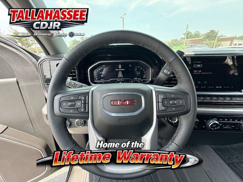 Used 2025 GMC Sierra 2500 SLE AWD/4WD image 17