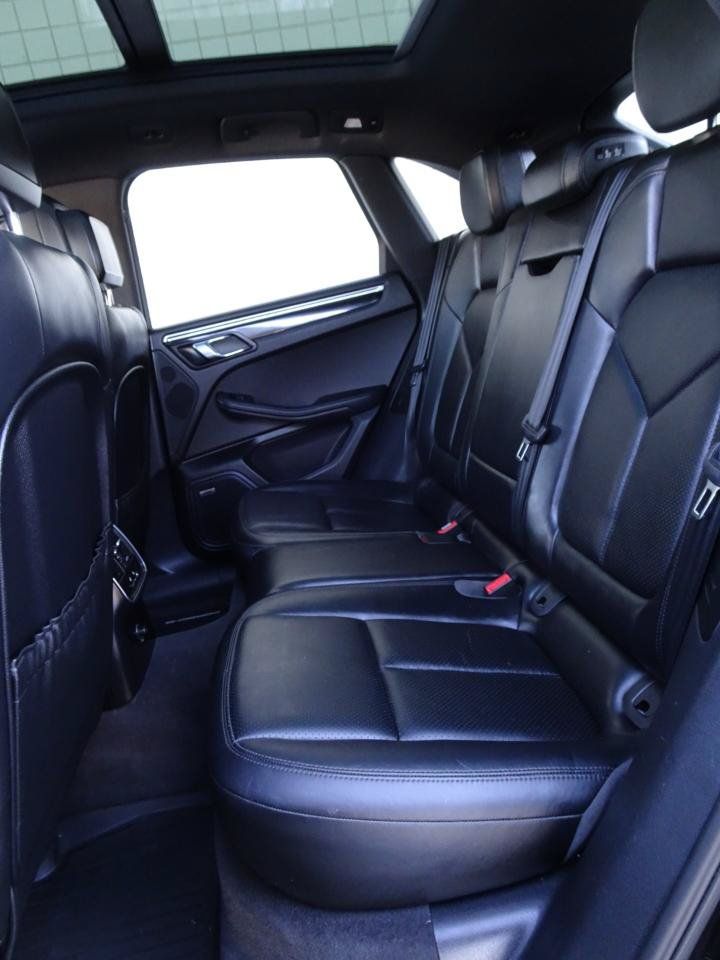 Used 2017 Porsche Macan S AWD/4WD image 13