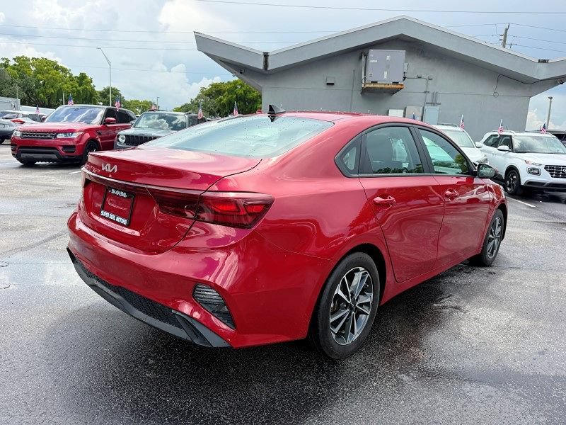 Used 2023 Kia Forte LXS w/ LXS Technology Package FWD image 5