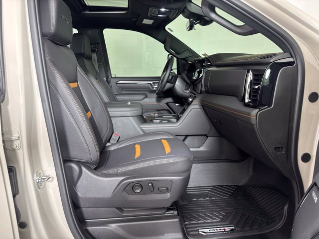 Used 2026 GMC Sierra 2500 AT4 w/ AT4 Premium Plus Package AWD/4WD image 4